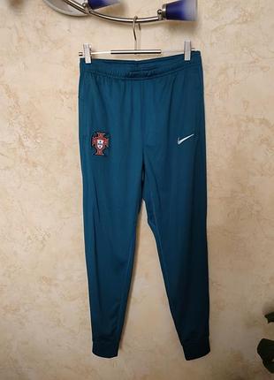 Красиві оригінальні спортивні чоловічі штани nike portugal strike 2024