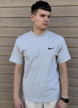 Вінтажна футболка nike made in turkey m l y2k оригінал