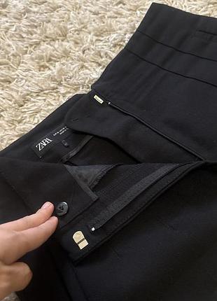Класичні жіночі брюки zara
