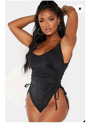 Купальник суцільний prettylittlething shape чорний зі збірками xl 42