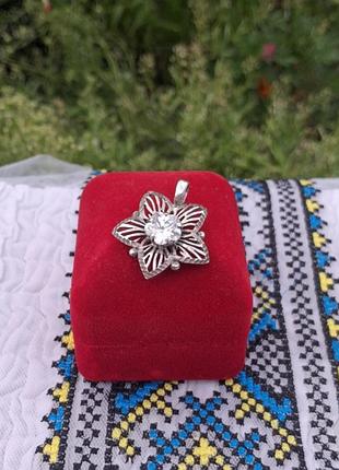 Срібний  кулон  " кришталева квітка " з діамантовою огранкою