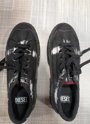 Кеды diesel s-hanami low w оригинал 39 платформа

описание: