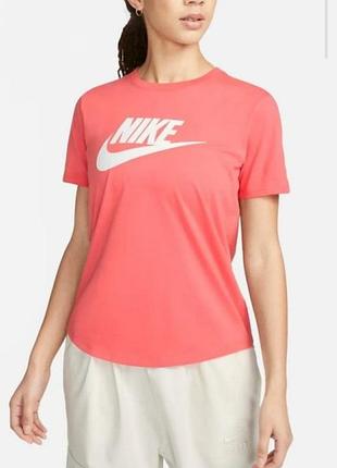 Спортивная хлопковая футболка от nike