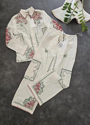 Продам костюм zara с вышивкой