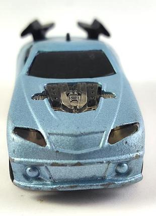 Оригинальная коллекционная машинка hot wheels — модель 'tooned mercy breaker из культовой серии 2004 года.