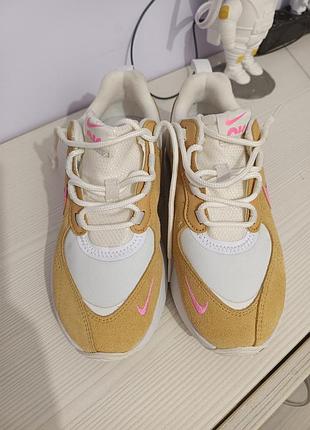 Новые кроссовки nike