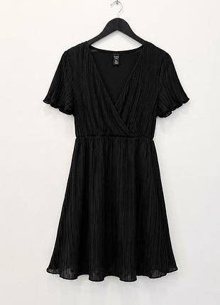 Платье shein черное плиссированное мини с запахом и v-образным вырезом 2xl