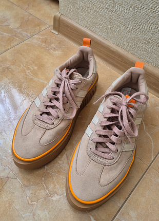 Кроссовки adidas super sleek