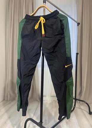 Штани nike windbreaker