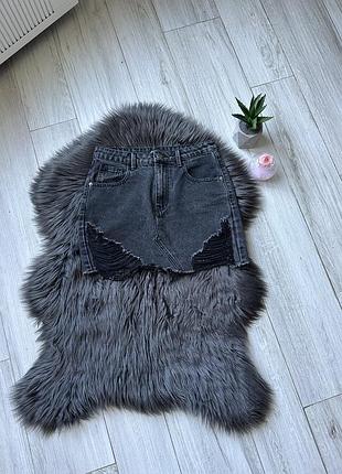 Джинсова спідниця з рваностями😍