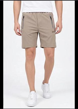 Бежевые повседневные шорты бренда bershka в фасоне jogger fit. размер s