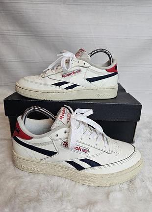 Кожаные кроссовки reebok 38.5 размер