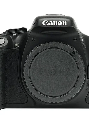 Canon eos 600d с аккумулятором, зарядкой, картой памяти, ремнем, коробкой, документами