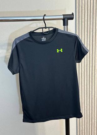 Футболка підліткова under armour  •розмір l(12-13 років)