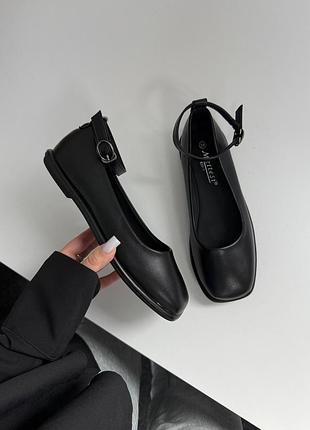 Классические черные женские балетки