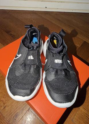 Зручні трендові кросівки для хлопчиків  nike runner 2