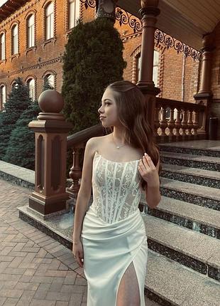 Сукня корсет з кружевом