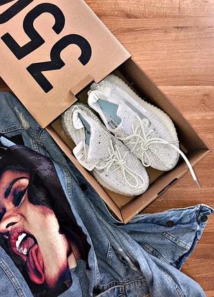 Чоловічі кросівки адідас ізі стильні adidas yeezy 350 v2 static (ref) 42
