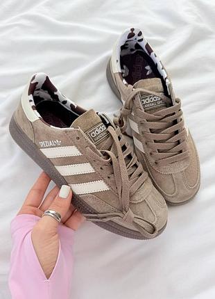 Жіночі кросівки адідас спеціал adidas spezial brow cow