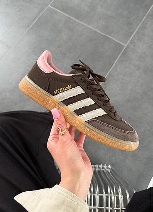 Жіночі кросівки адідас спеціал adidas spezial brown pink 40