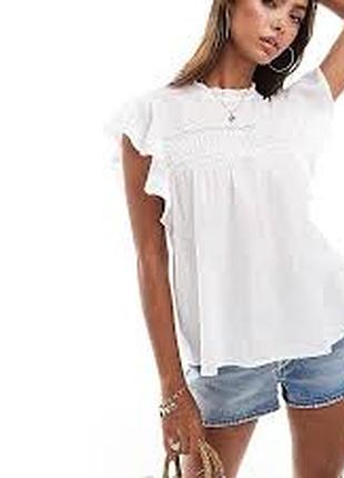 Біла літня блузка  з прошвой від шведського бренду gina tricot