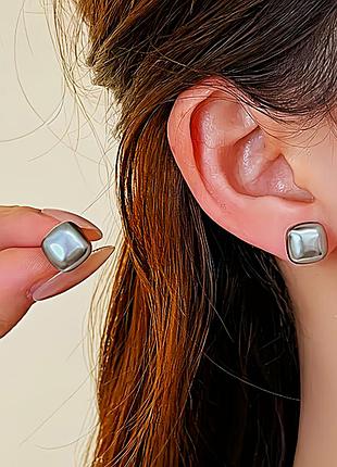 Сережки біжутерія темно сірі цвяшки