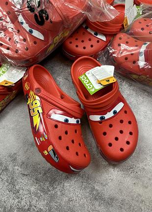 Сабо crocs cars lightning mcqueen чоловічі та жіночі крокси маквін з підсвіткою