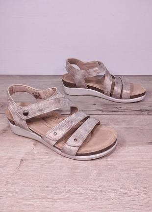 Сандалии босоножки clarks 39р