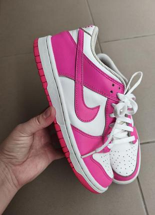 Оригинальные кроссовки nike