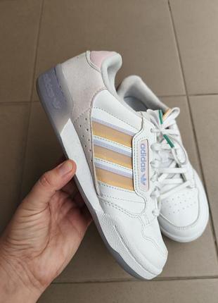 Оригинальные кроссовки adidas