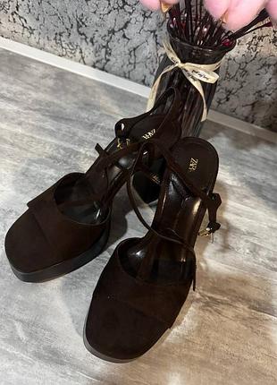 Босоніжки zara нові
