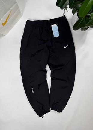 Штани чоловічі nike x nocta чорні нейлонові – спортивні джогери/найк нокта спортивні