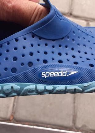 Детские синие аквашузы (акваобувь) speedo jelly junior с перфорированным верхом для отвода воды.eu 33,ст 15см.отличное состояние.
