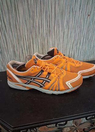Кроссовки asics