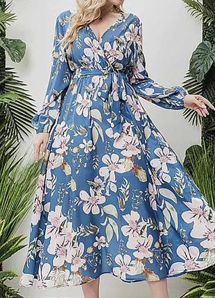 Красивое в цветы 💐 платье 👗