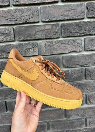 Кросівки nike air force 1 brown 
розмір 40(24.5см устілка)
ориигінал
нові