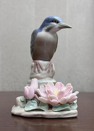 Фарфоровая статуэтка lladro «зимородок».