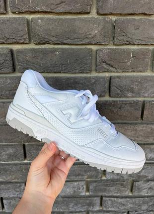 Кроссовки new balance 550
размер 44,5(28см стелька)
кожаные
оригинал
новые