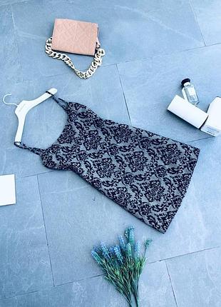Сукня urban outfitters з етикетою ціна на бірці 2760грн