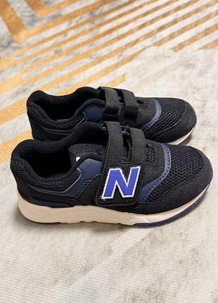 Кросівки new balance