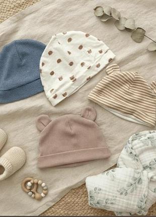 Комплект 4 шт трикотажних шапочок h&m для новонароджених