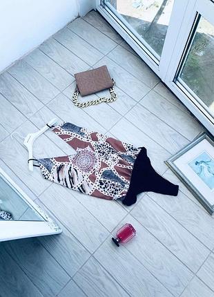 Боді boohoo з етикеткою