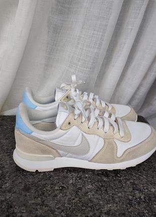 Кроссовки nike internationalist
