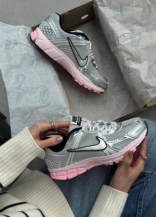Стильні жіночі кросівки nike zoom vomero 5 silver/pink