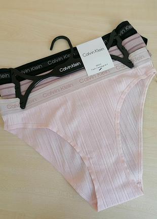Набор трусов calvin klein. оригинал.