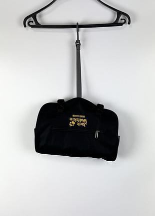 Несесер косметичка jack wolfskin grand saloon у чорному кольорі чорна трекінгова туристична с дзеркальцем