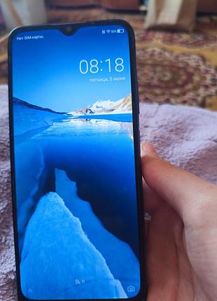 Продаю телефон zte v 2020 smart стан идеальной чудут электран разбитой со стороны