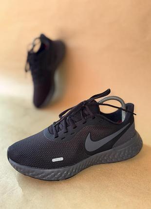 Nike revolution 5 38,5(24,5см)
