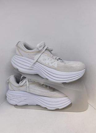 Кроссовки женские hoka bondi 8 white 1127952-wwh оригинал, в очень красивом состоянии,сток