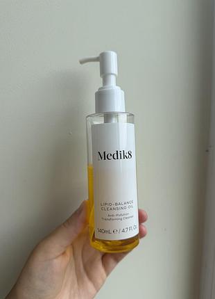 Medik8 гідрофільна олія